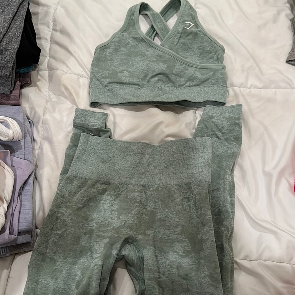 Gymshark green camo set